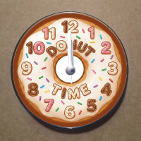 MS9015 Donut Temalı Magnet Saat Buzdolabı Süsü Duvar Saati 10,5cm